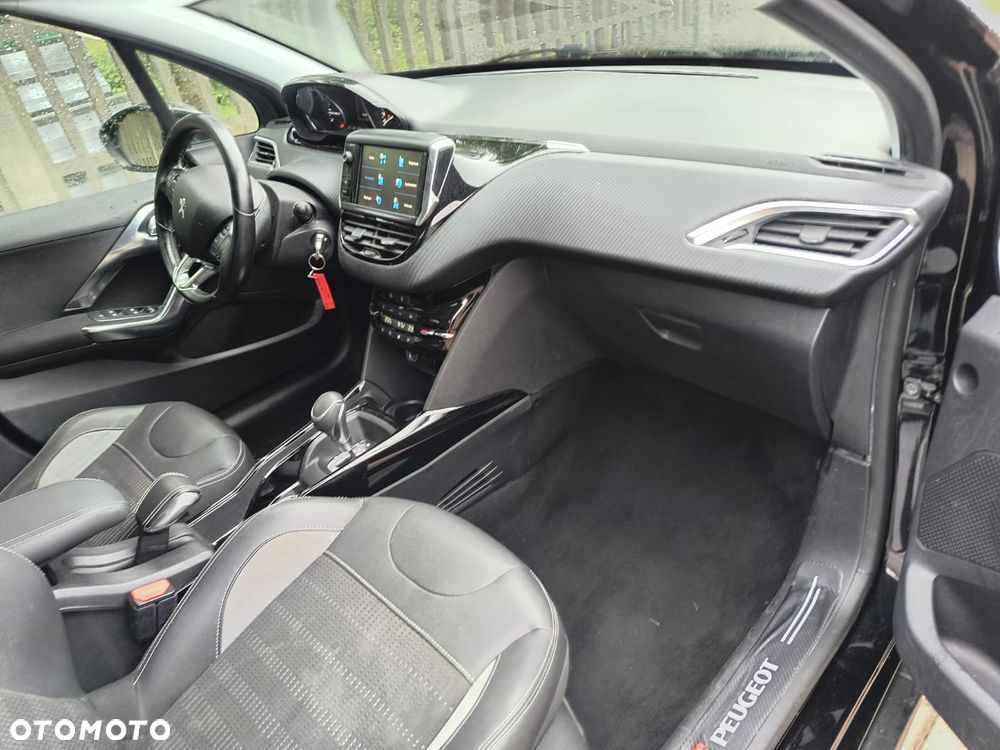 Peugeot 2008 1.2 Pure Tech Crossway S&S EAT6 - 14