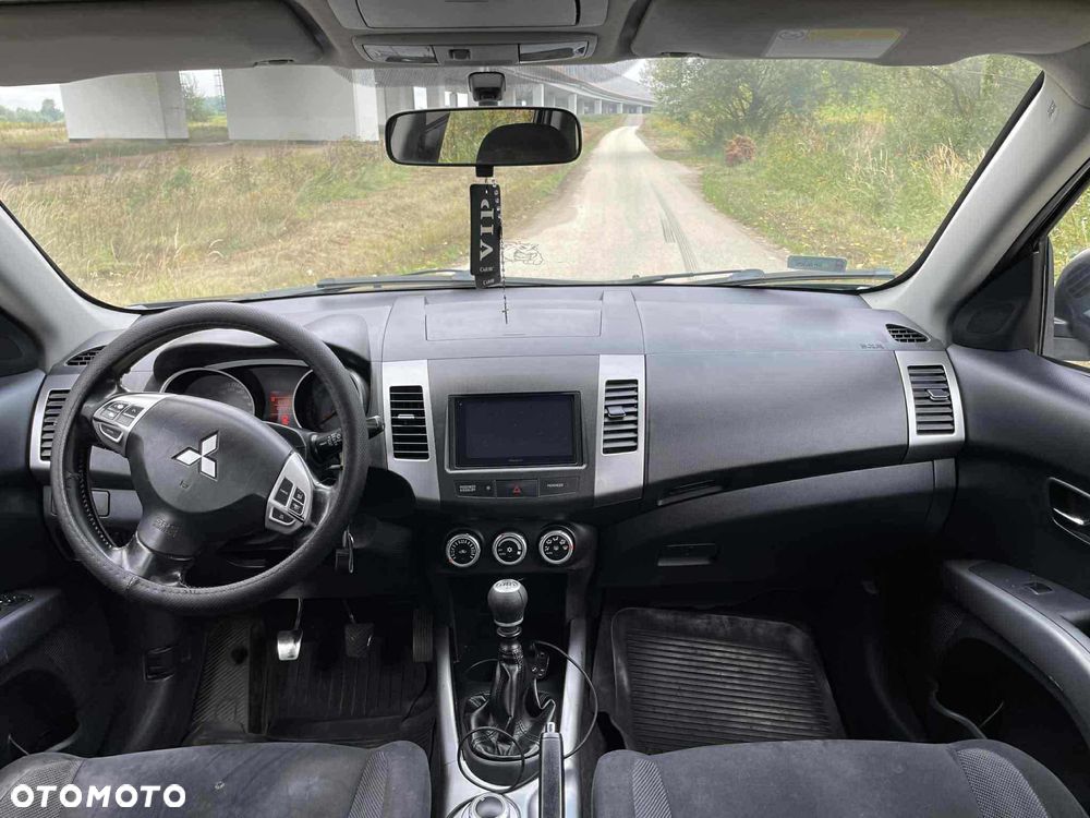 Mitsubishi Outlander 2.0 DID Intense - 6
