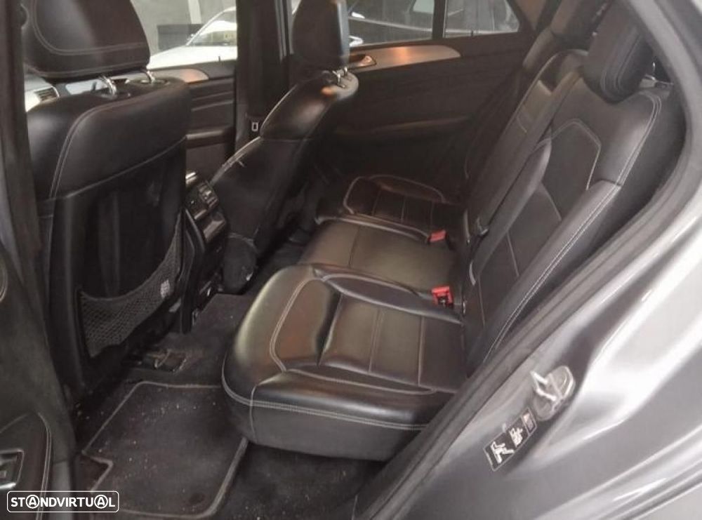 Mercedes-Benz ML 250 - 4