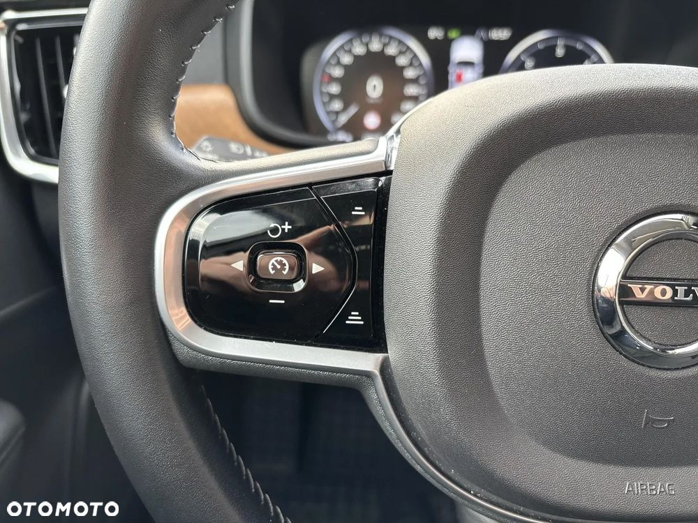 Volvo V90 D5 AWD Geartronic Inscription - 11
