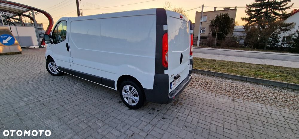 Opel Vivaro - 4