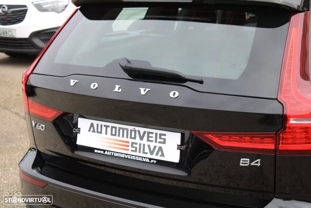 Volvo V60 2.0 B4 Momentum Core Geartronic - 14