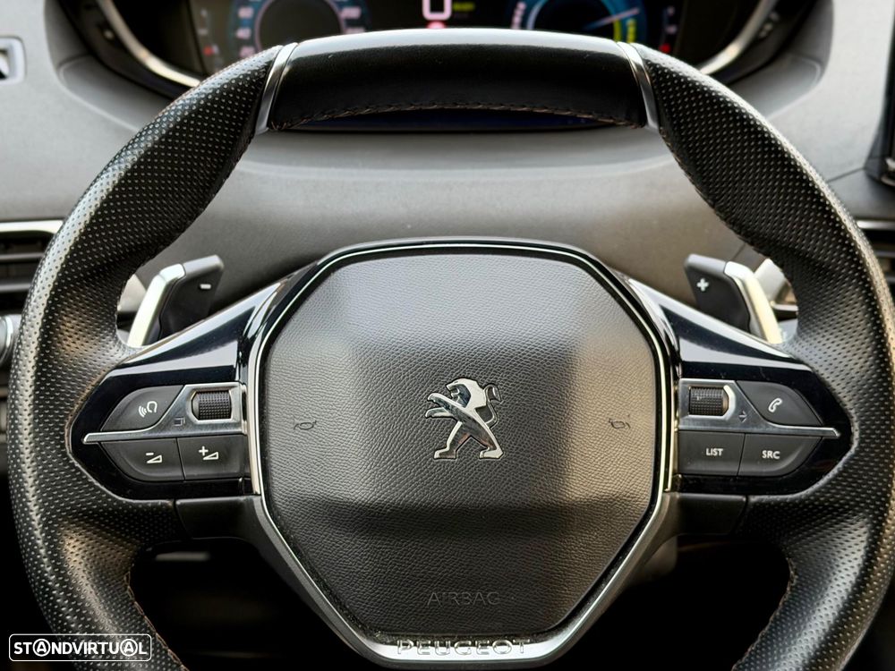 Peugeot 3008 1.6 Hybrid4 GT Pack e-EAT8 - 37