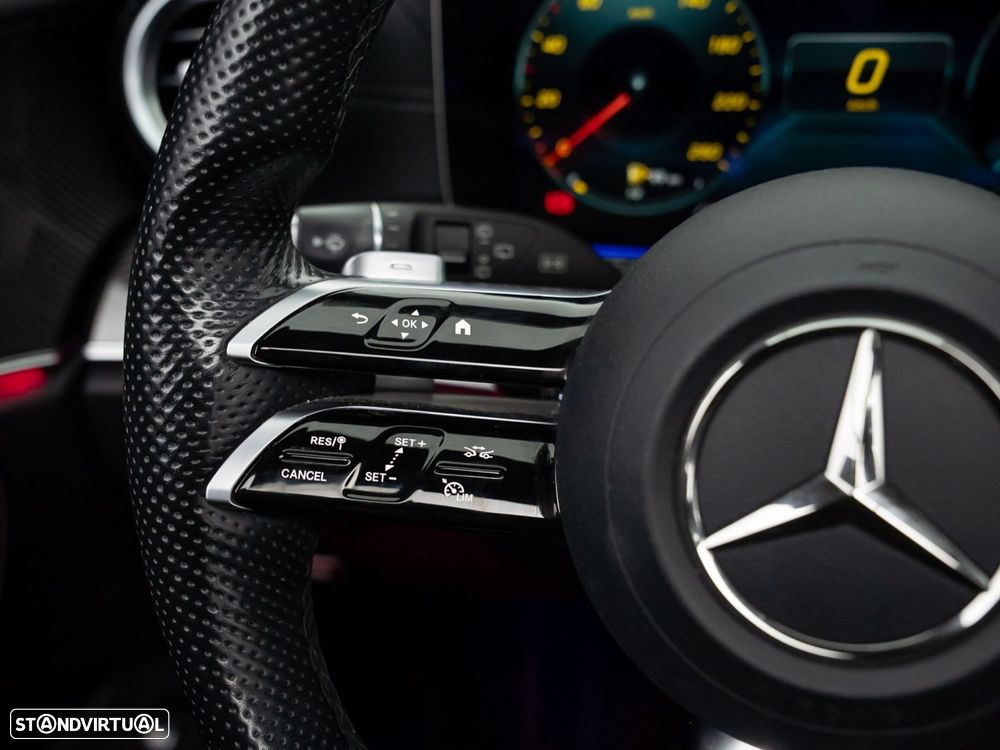 Mercedes-Benz E 300 de AMG Line - 23