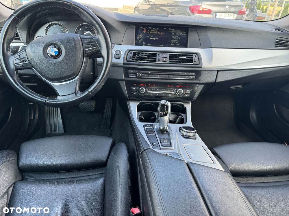 BMW Seria 5 520d - 22