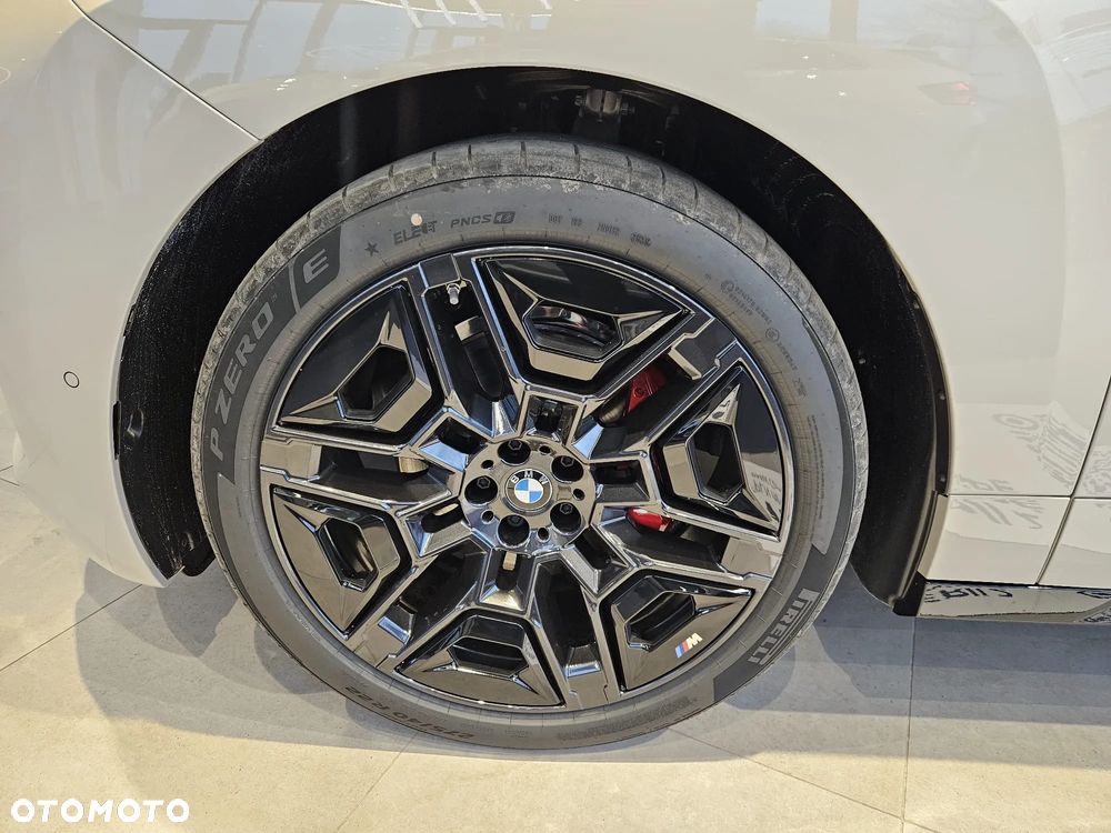 BMW iX xDrive45 - 28