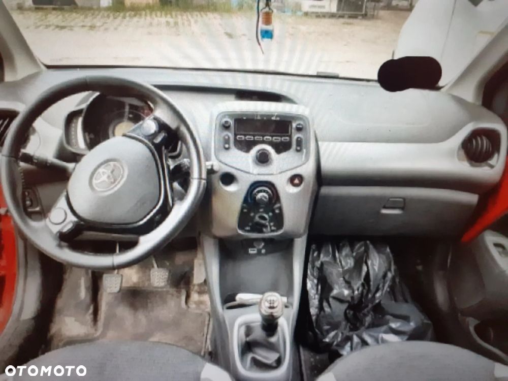 Toyota Aygo 1.0 VVT-i JBL Edition - 5