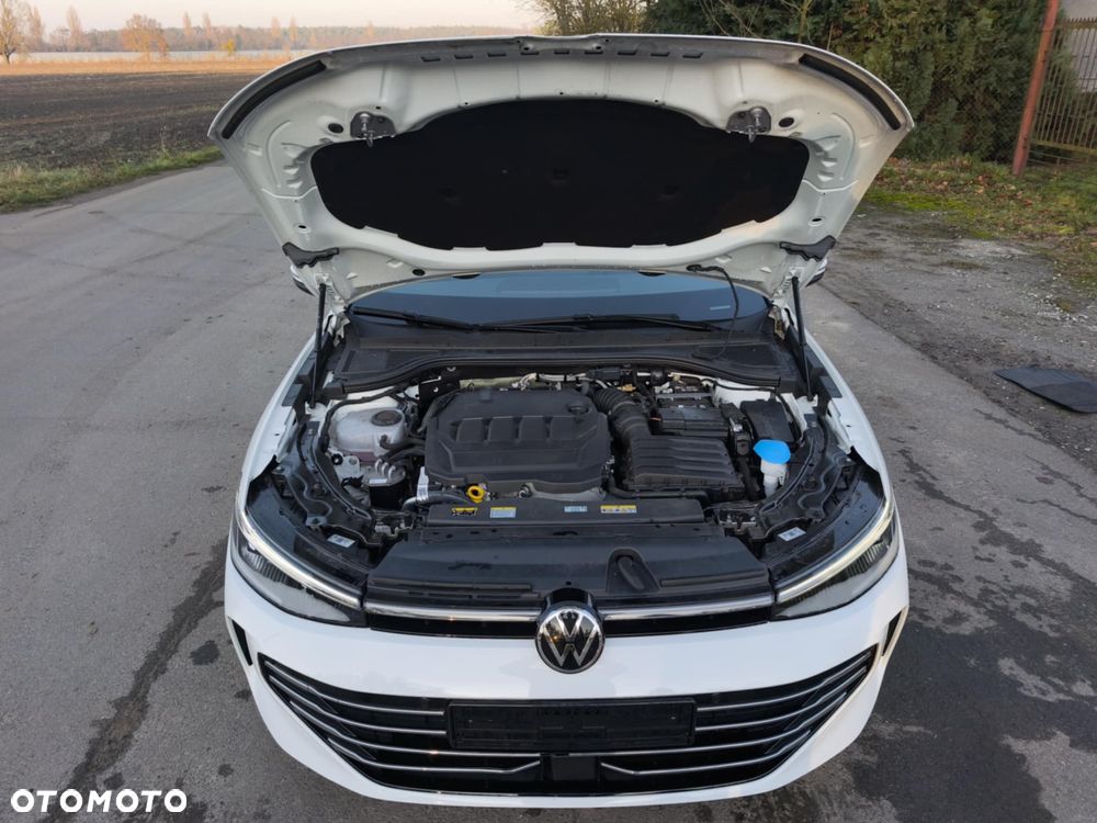 Volkswagen Passat 2.0 TDI SCR DSG Elegance - 17