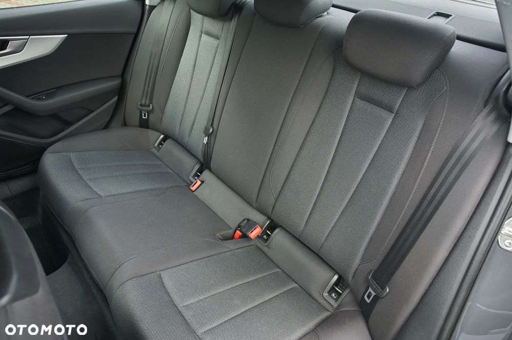 Audi A4 Limousine 2.0 TDI - 25