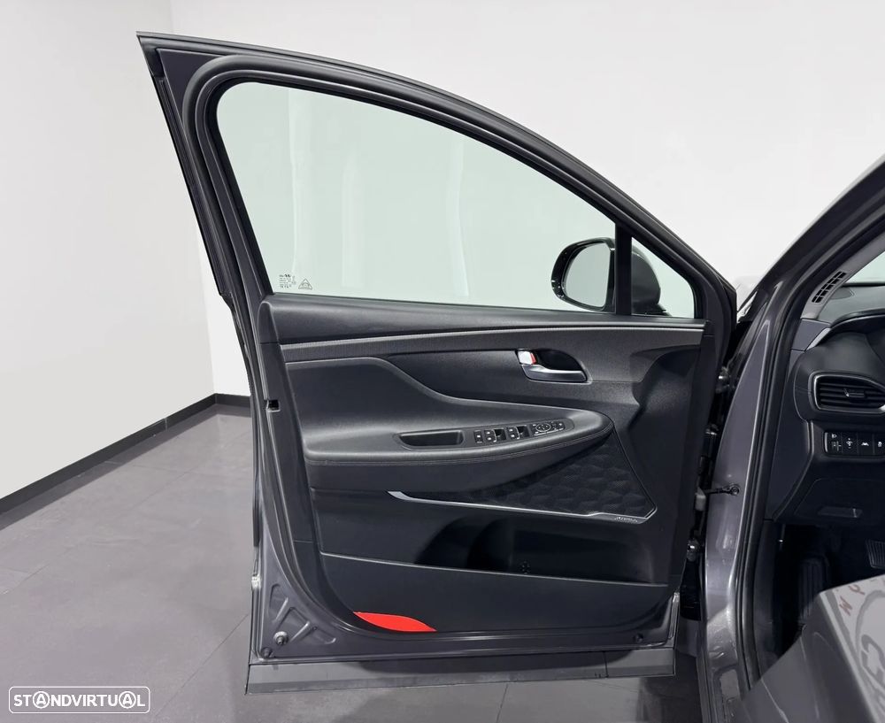 Hyundai Santa Fe 2.0 CRDi Executive - 17