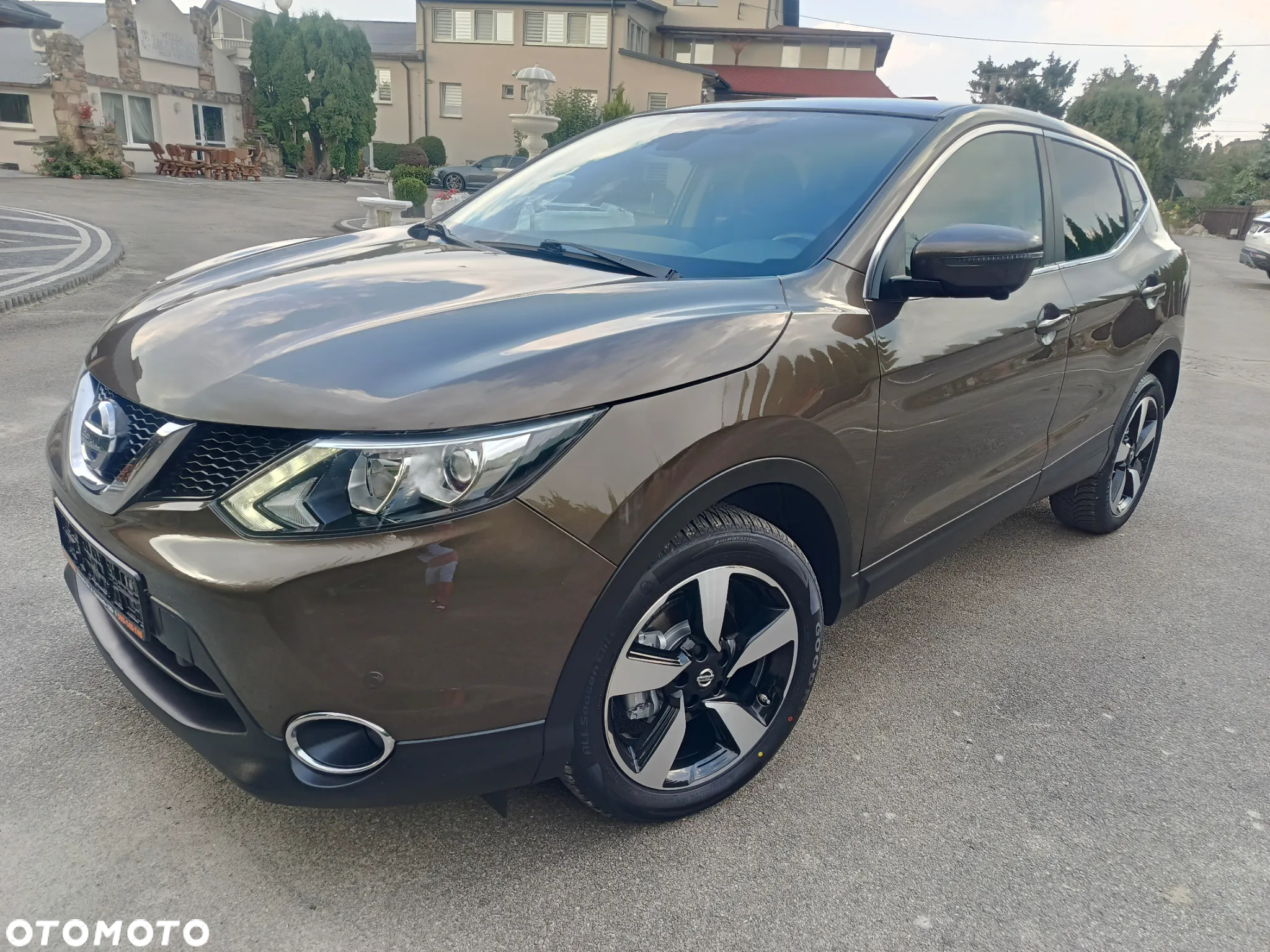 Nissan Qashqai 1.2 DIG-T N-Connecta EU6 - 10