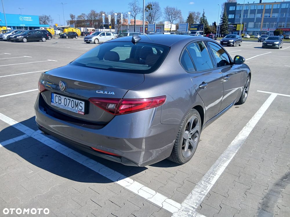 Alfa Romeo Giulia 2.0 Turbo Super - 4