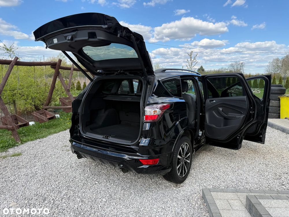 Ford Kuga 1.5 TDCi 2x4 ST-Line - 22