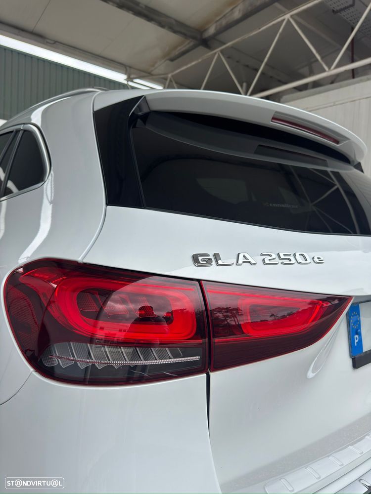 Mercedes-Benz GLA 250 e 8G-DCT Edition Plug-in-Hybrid - 8