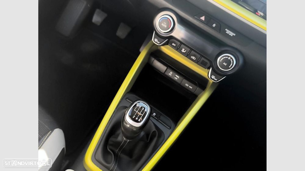 Kia Stonic 1.6 CRDi TX - 22