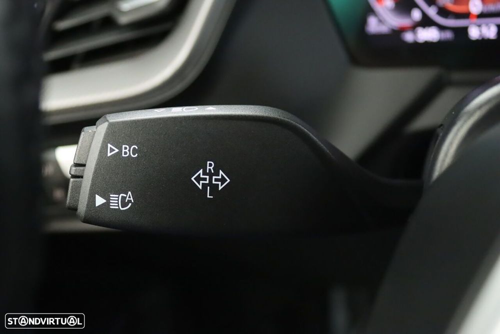 BMW 116 d Pack Desportivo M Auto - 14