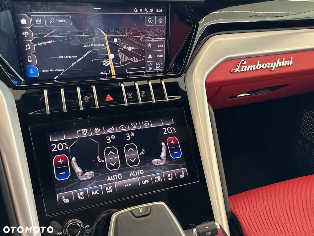 Lamborghini Urus - 15