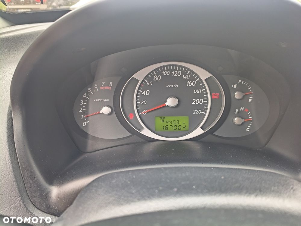 Hyundai Tucson 2.0 Comfort 2WD - 35