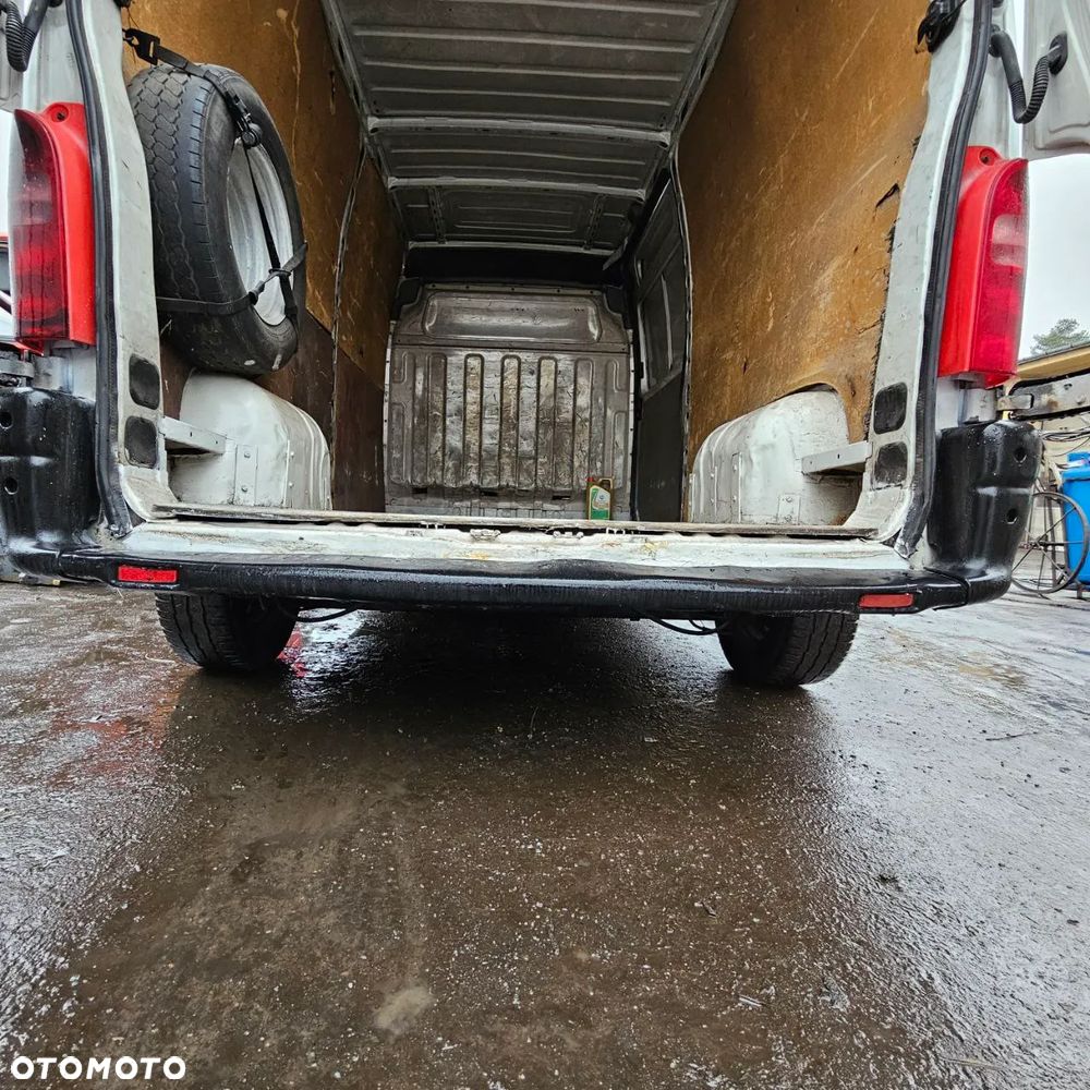 Renault Master II  (lak. 0389) pojazd na części: maska, zderzak, drzwi, szyby, lusterka, chłodnica - 13