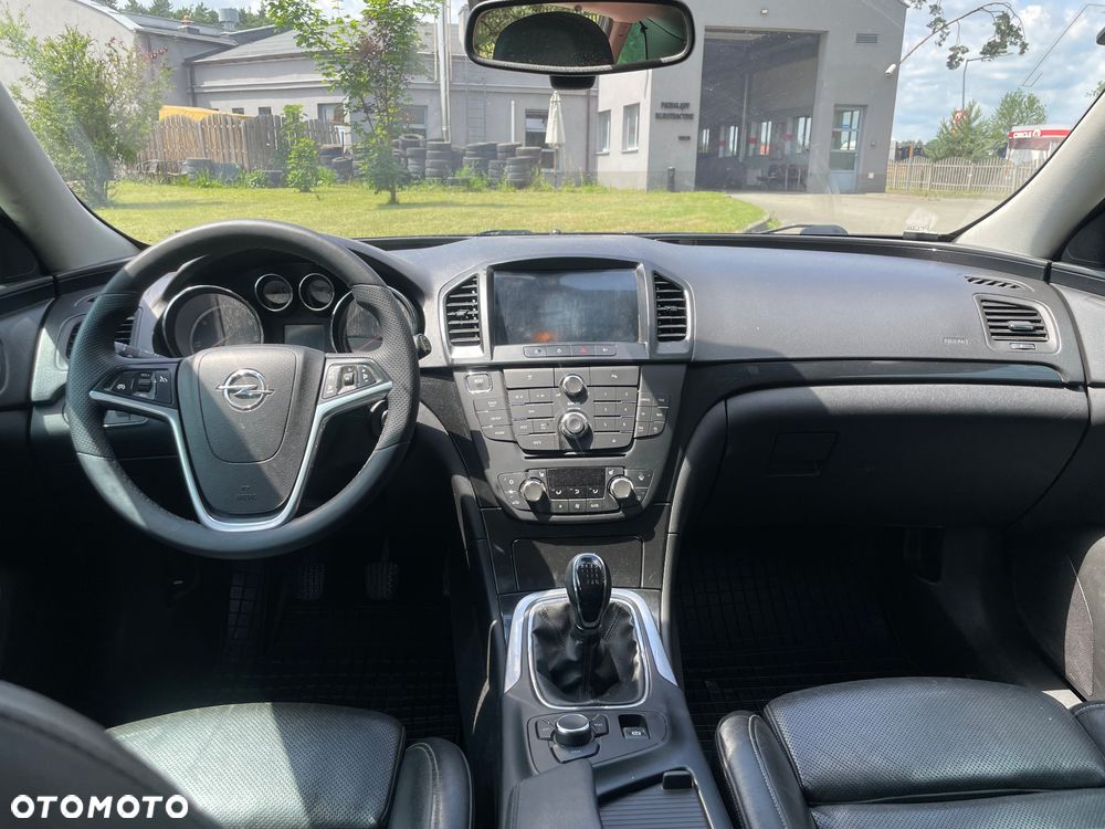 Opel Insignia - 10