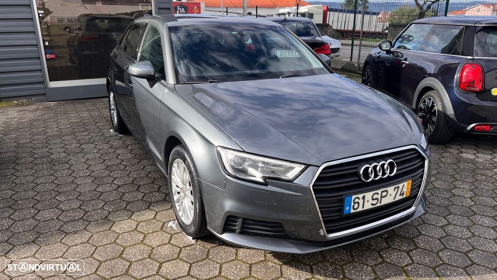 Audi A3 Sportback 1.6 TDI Attraction - 1