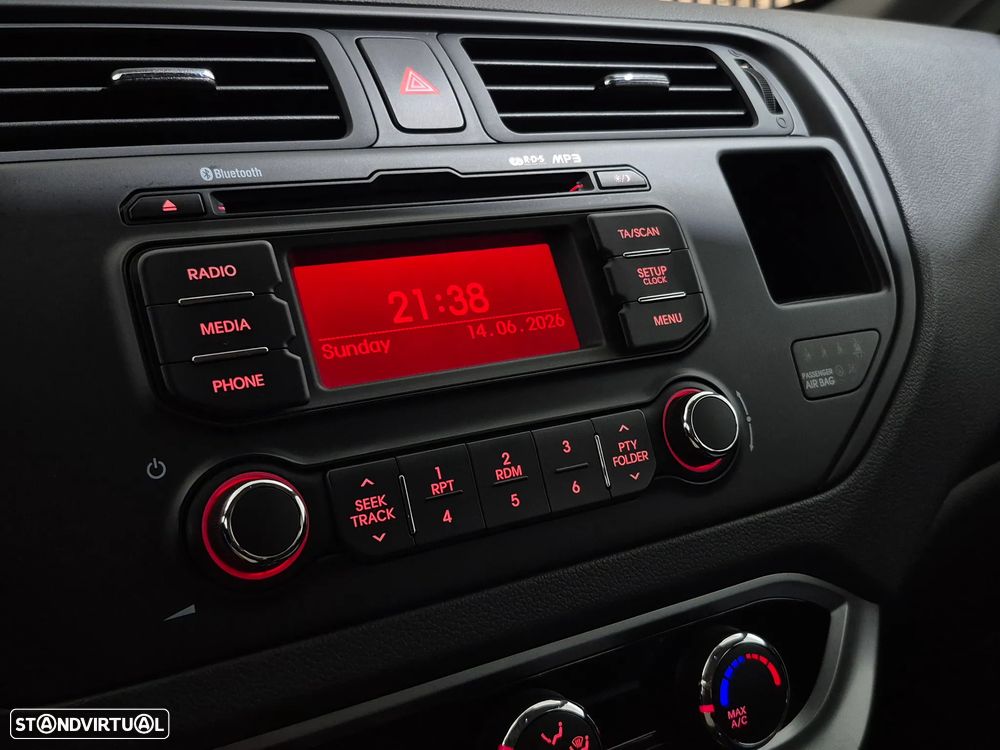 Kia Rio 1.2 CVVT LX - 10