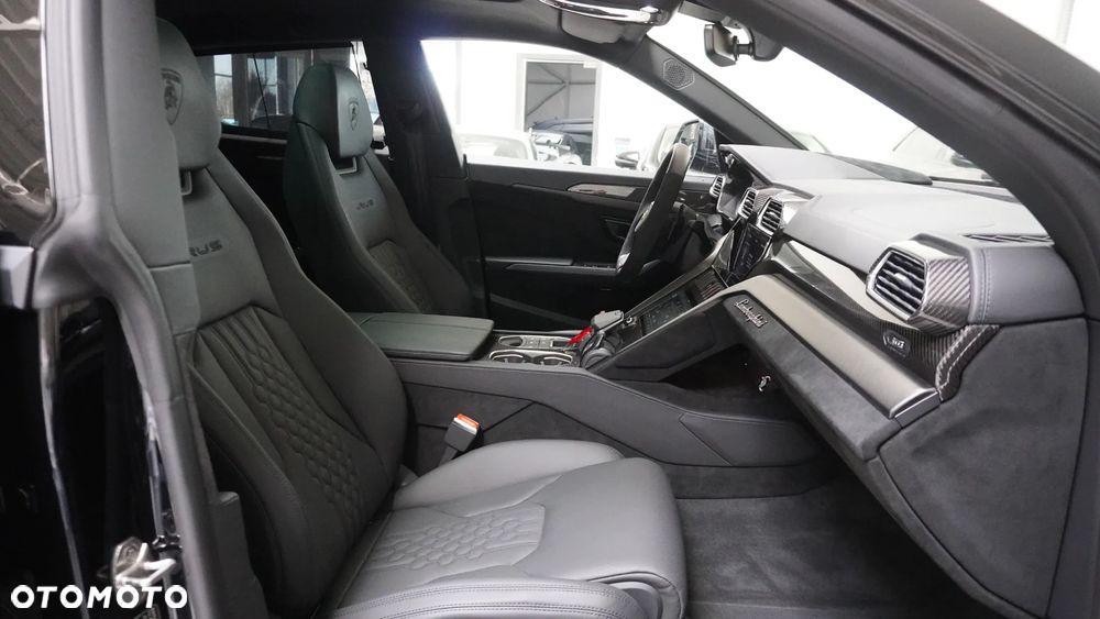 Lamborghini Urus - 11