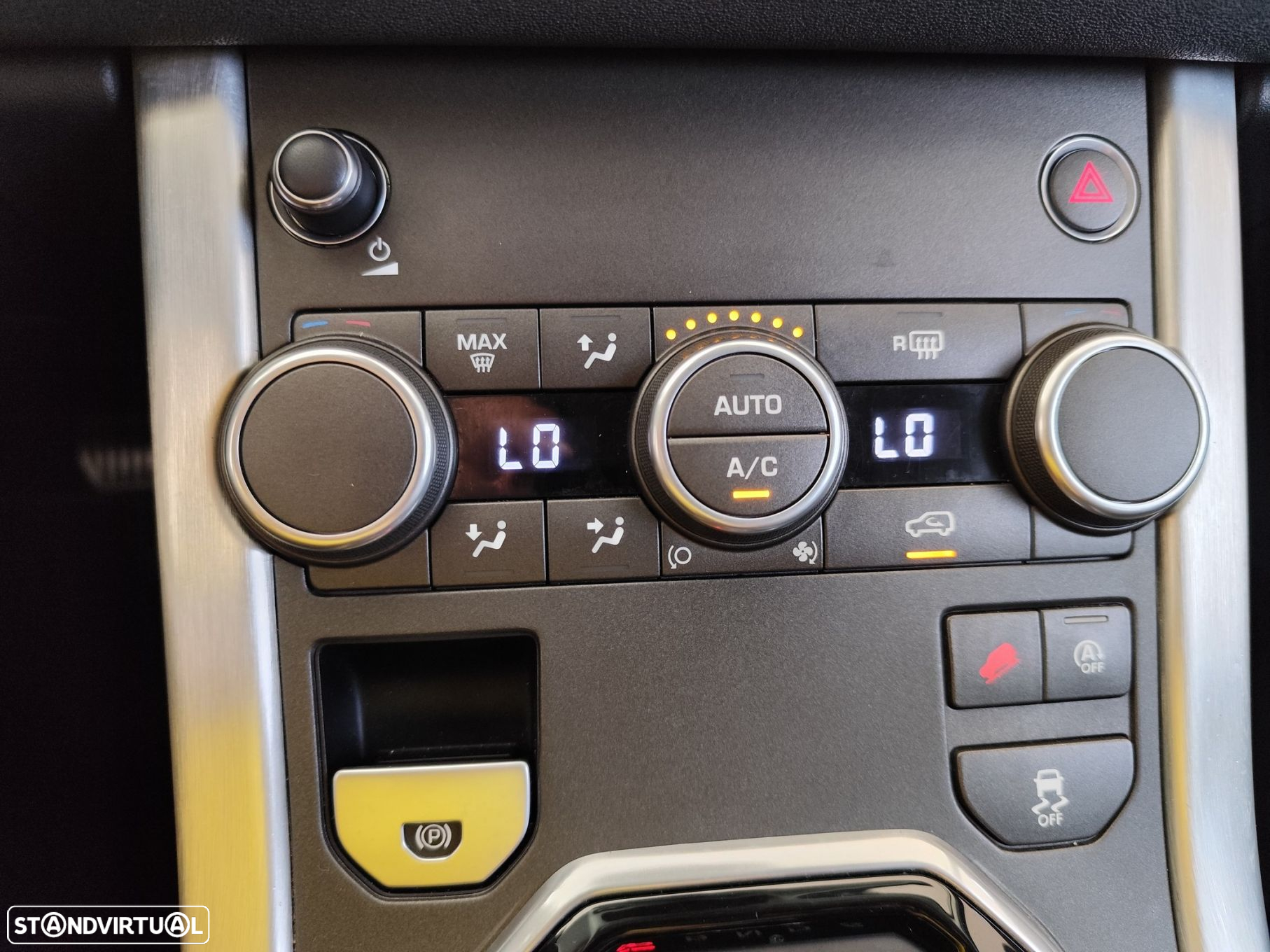 Land Rover Range Rover Evoque 2.0 TD4 SE Dynamic Auto - 14