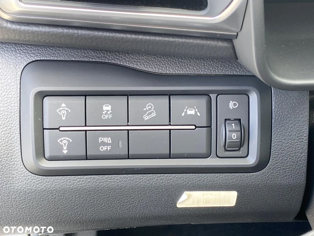 SsangYong/KGM Tivoli Grand 1.5 T-GDI Adventure - 19