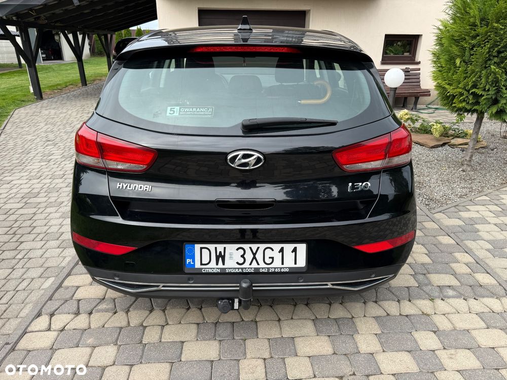 Hyundai i30 1.5 DPI Classic + - 9