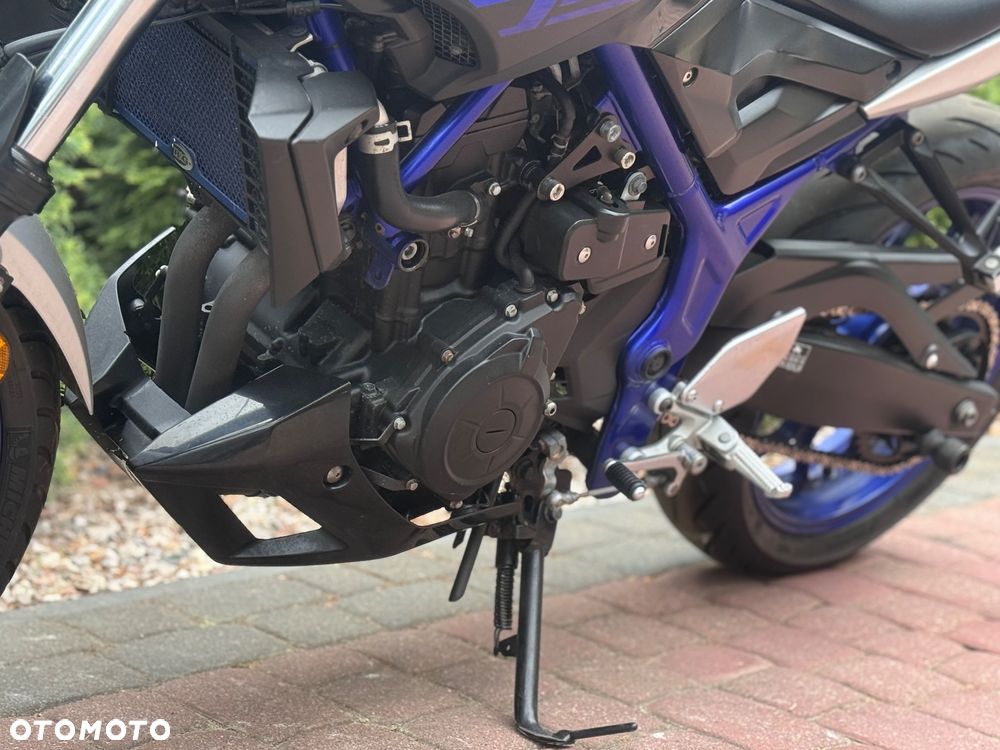 Yamaha MT - 17