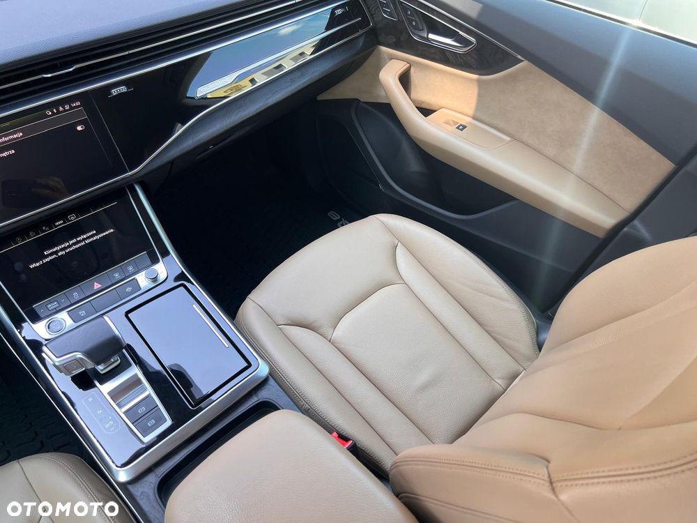 Audi Q8 50 TDI mHEV Quattro Tiptronic - 37