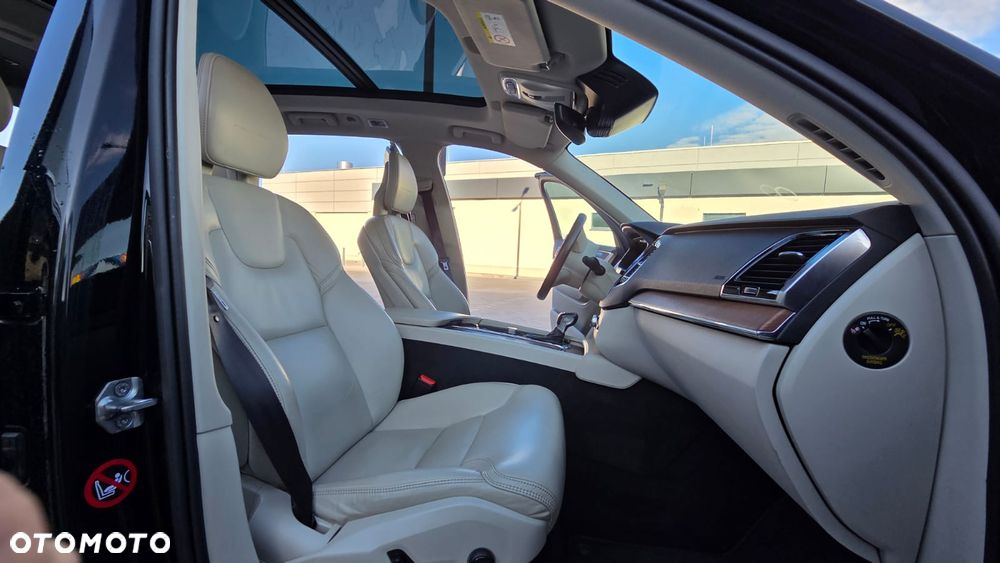Volvo XC 90 T6 AWD Inscription 7os - 24