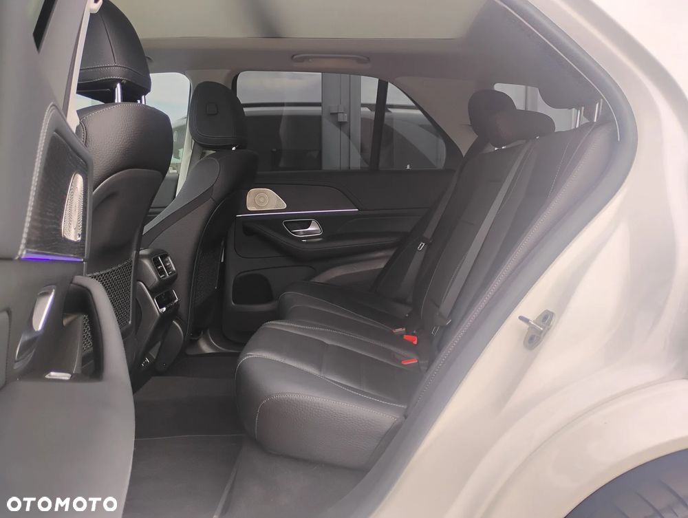Mercedes-Benz GLE - 12