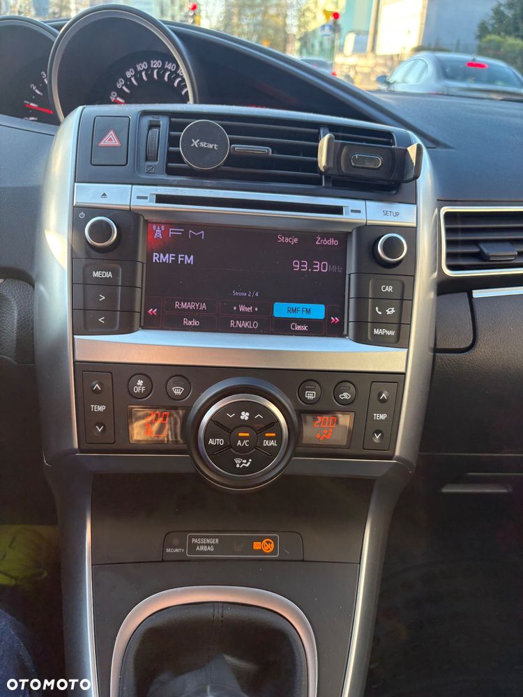 Toyota Verso 2.0 D-4D 5-Sitzer Executive - 26