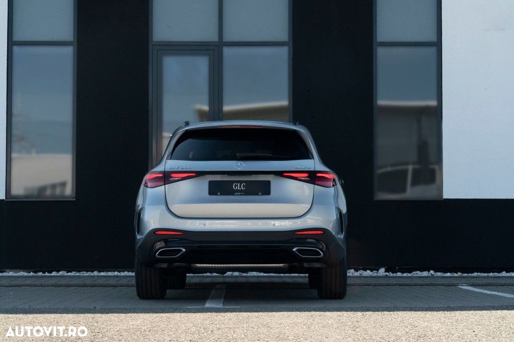 Mercedes-Benz GLC - 34