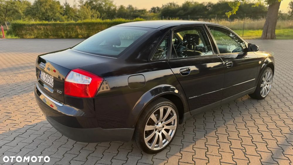 Audi A4 Limousine - 9