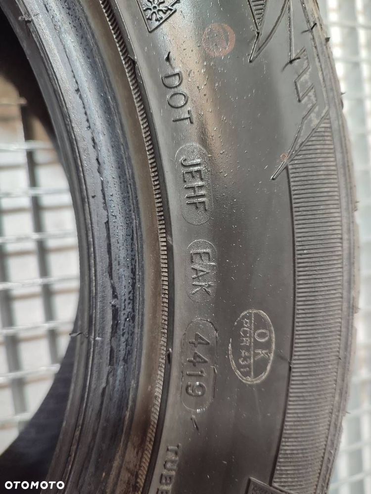 OPONA ZIMA 4X 215/55 16" ZEETEX - 4