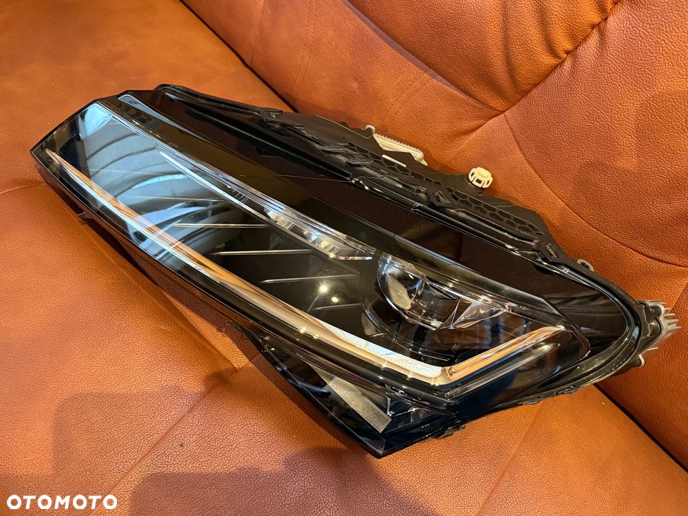 Skoda Superb 3V1 lift 3V1941015D full led przód przedni LEWY kompletny 3V1.941.015.D - 3