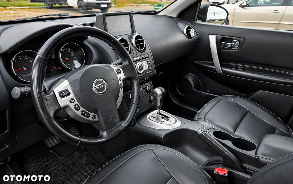 Nissan Qashqai 2.0 CVT tekna - 11