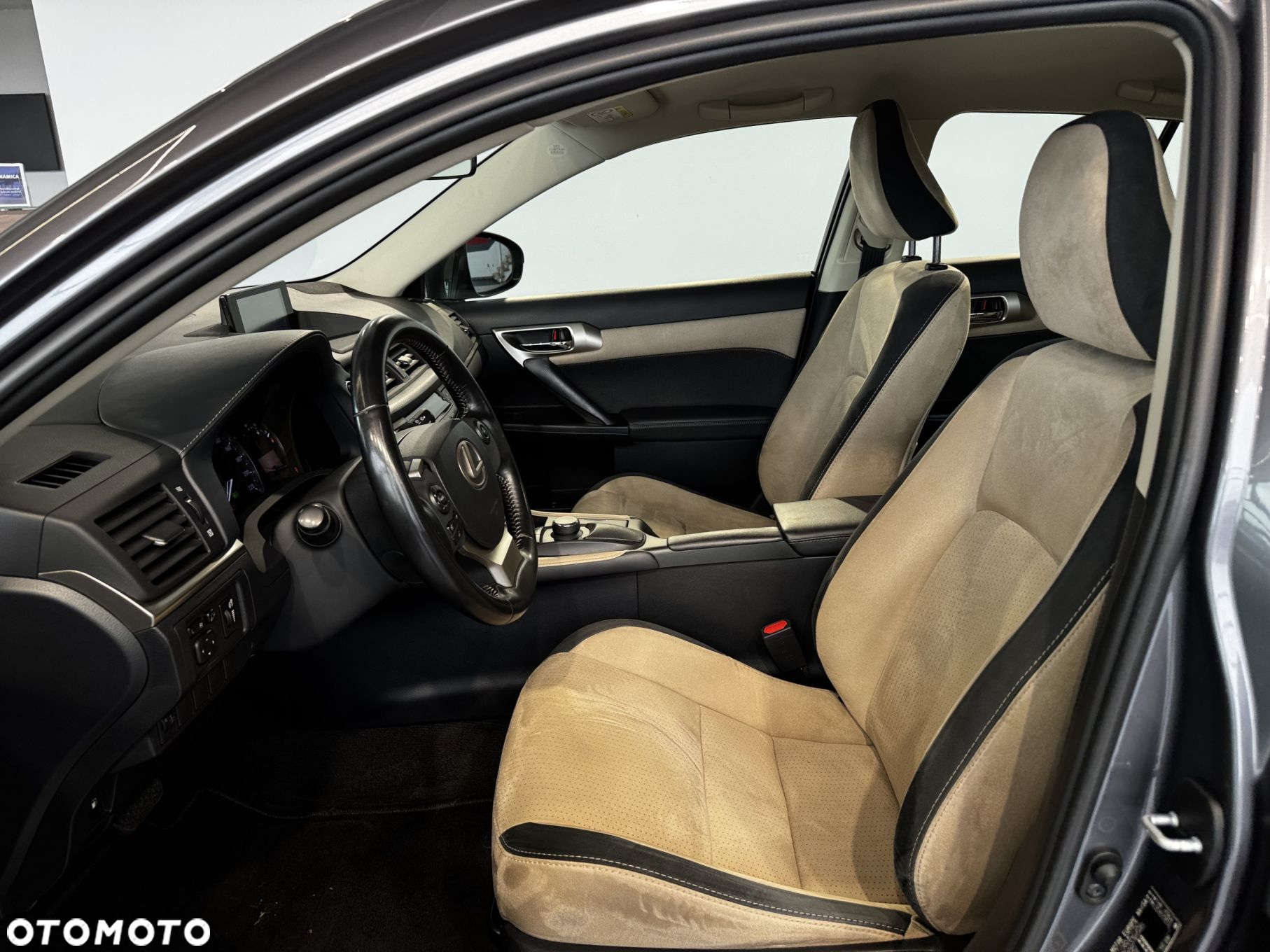 Lexus CT - 14