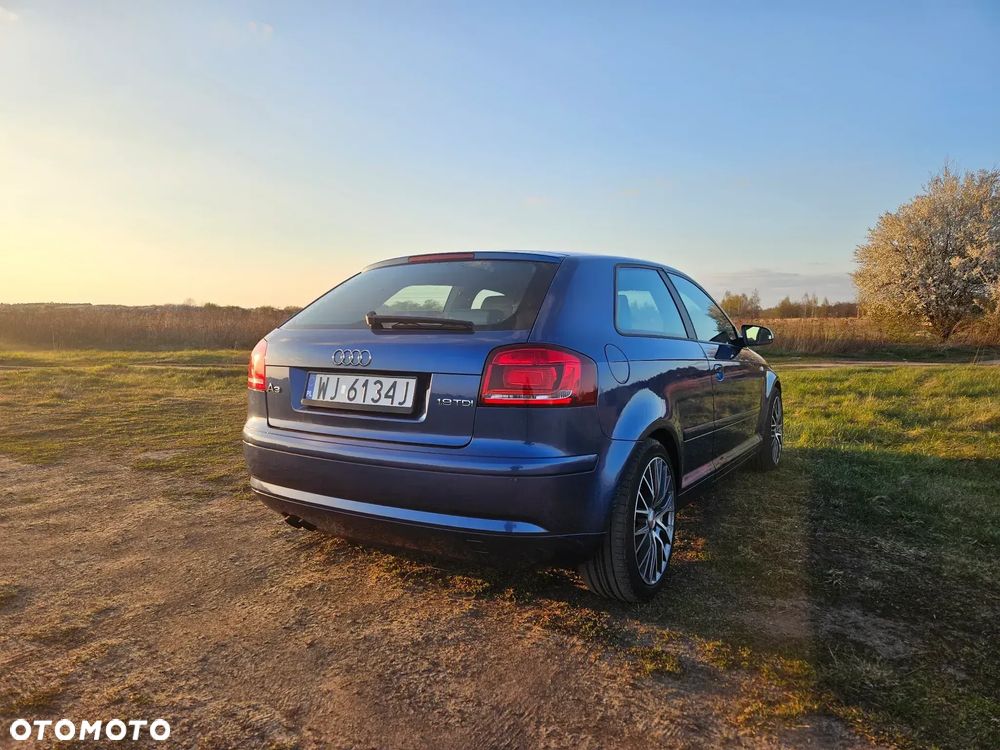 Audi A3 3-drzwiowe 1.9 TDI Attraction - 2