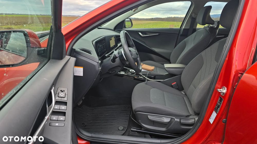 Kia Niro 64kWh M - 17