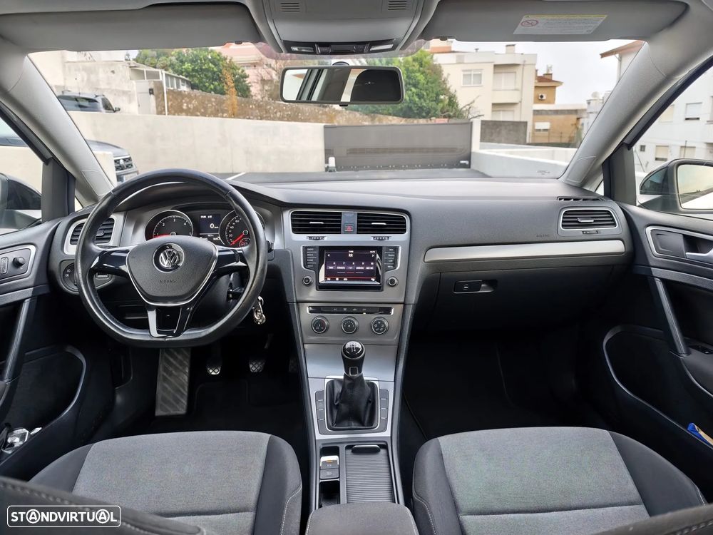 VW Golf 1.6 TDi DPF BlueMotion - 5