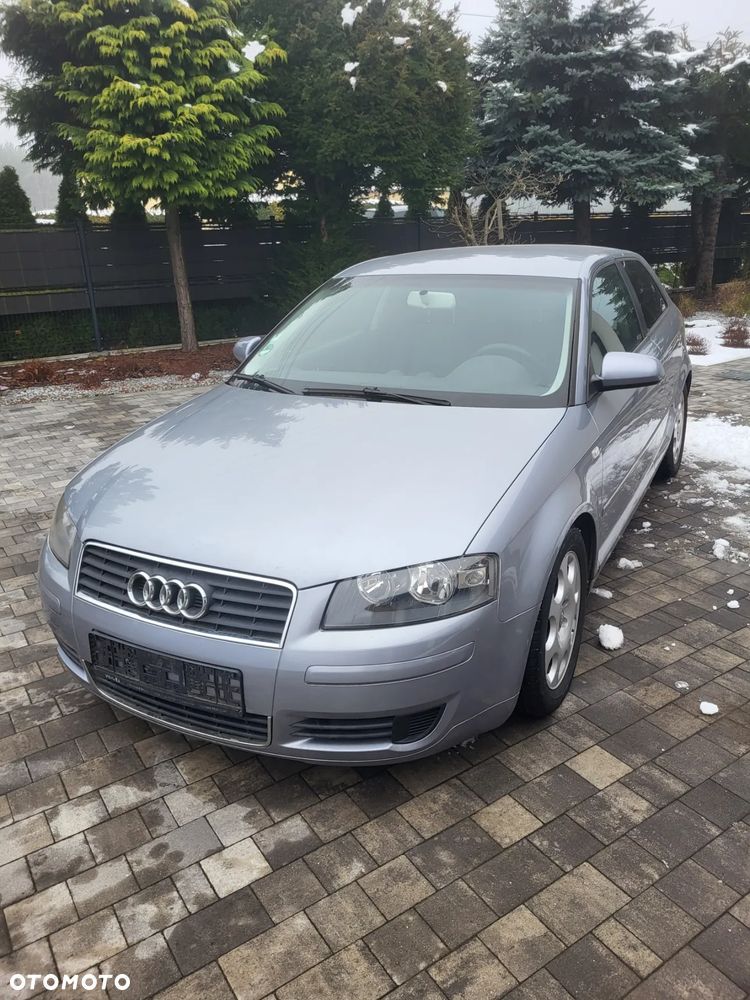 Audi A3 3-drzwiowe 1.6 Attraction - 5