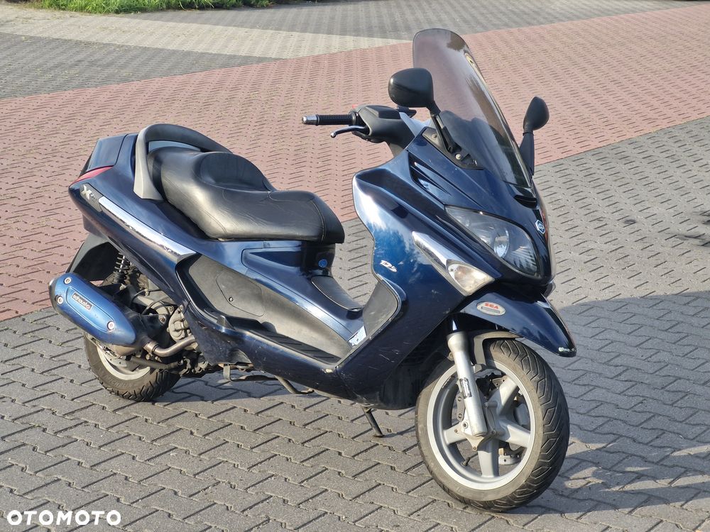 Piaggio X8 - 1