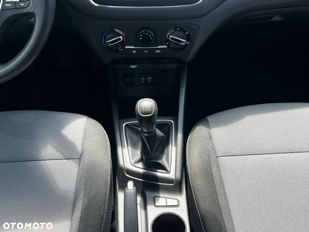Hyundai i20 1.2 Classic Plus - 11
