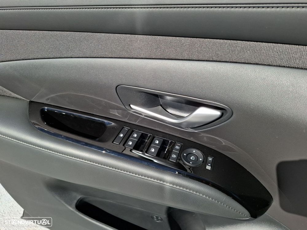Hyundai Tucson 1.6 T-GDI HEV Vanguard - 21