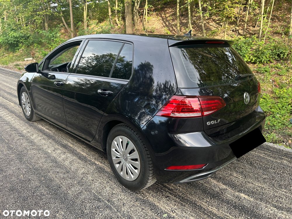 Volkswagen Golf - 5