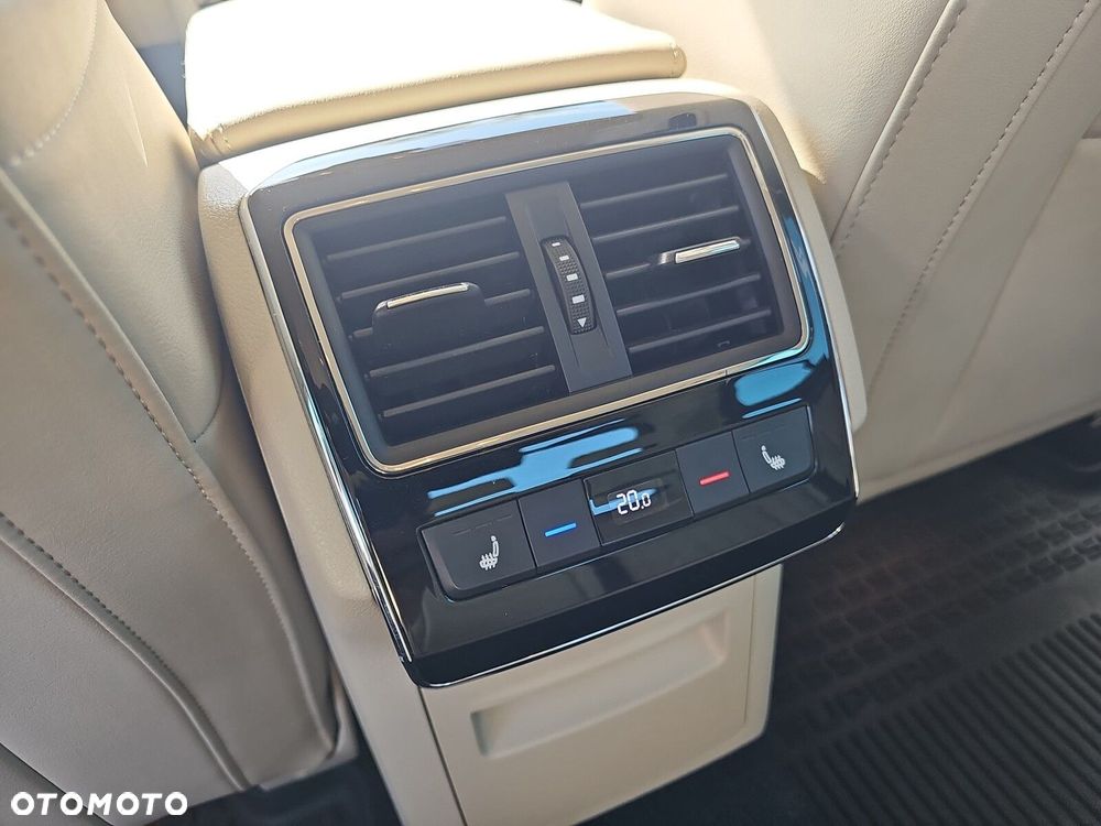 Skoda Superb 2.0 TDI Style DSG - 20